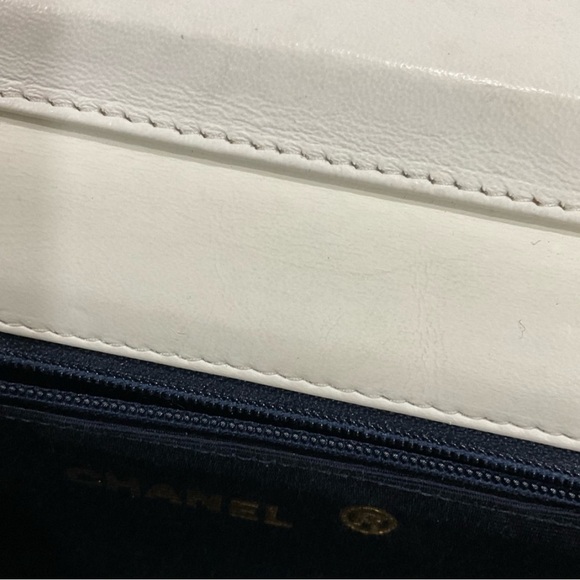 Chanel Auto Double Flap Leather Bag - Authentic - Picture 11 of 11